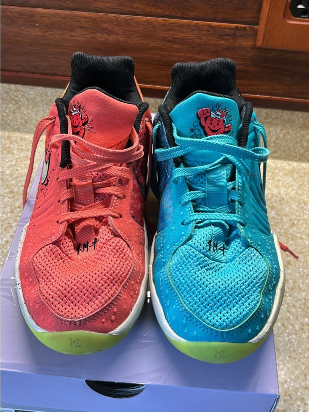 Nike JA2 Mixed Berry Youth Basketball Sneakers 5.5 youth